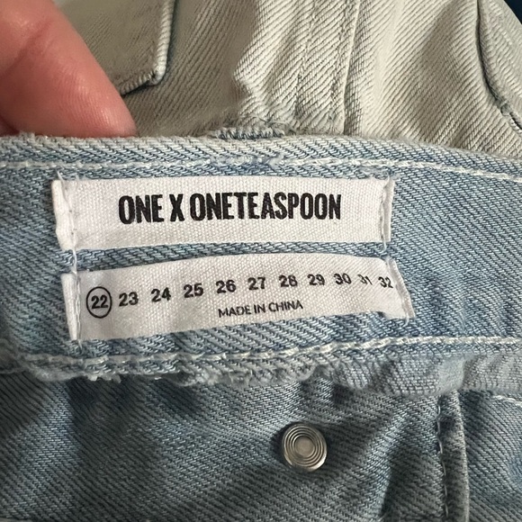 One x OneTeaspoon Light wash jean skirt - Picture 2 of 5